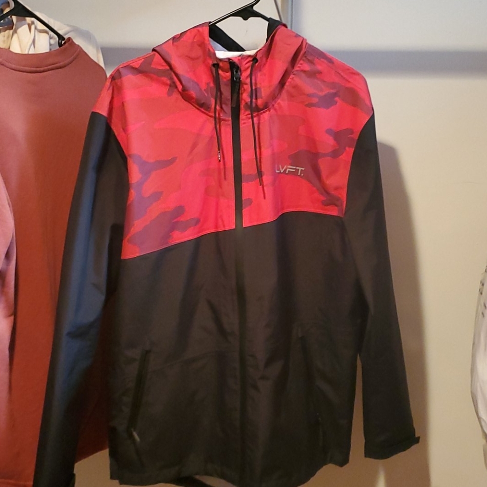 Lvft windbreaker